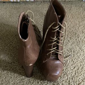 Jeffrey Campbell duplicates.